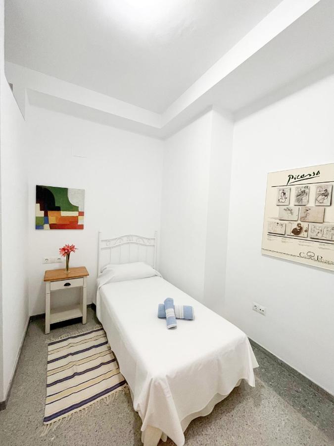 Amplio Apartamento En Av. Carlos Haya Malaga Exterior photo
