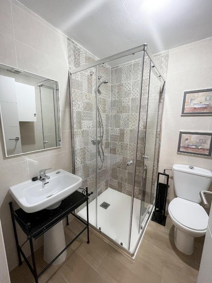 Amplio Apartamento En Av. Carlos Haya Malaga Exterior photo